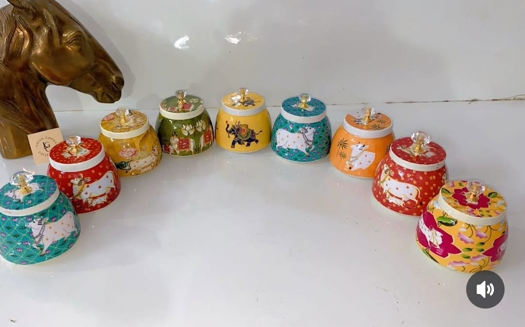 Oxidised Cow Utility Jars